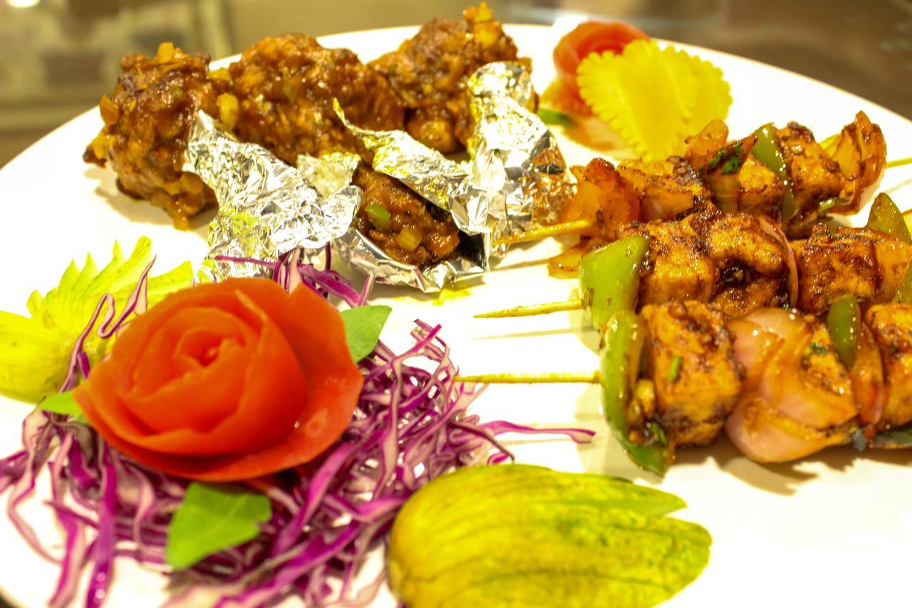 Shankar Bhavan By Vinayak Hotels Brahmapur Ngoại thất bức ảnh